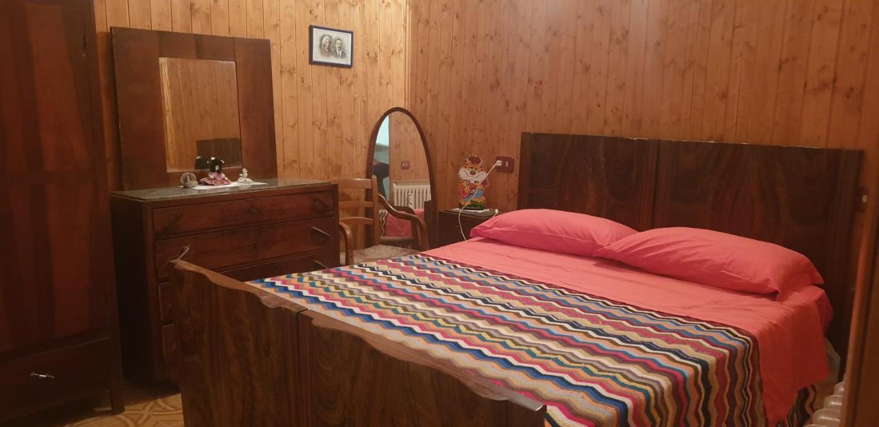 Casa Vacanze Mingos Lodio Di La Carpineta Bagian luar foto