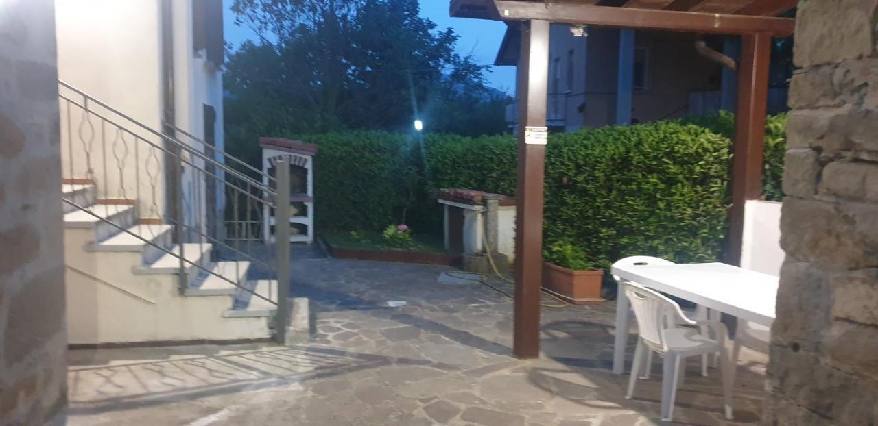 Casa Vacanze Mingos Lodio Di La Carpineta Bagian luar foto
