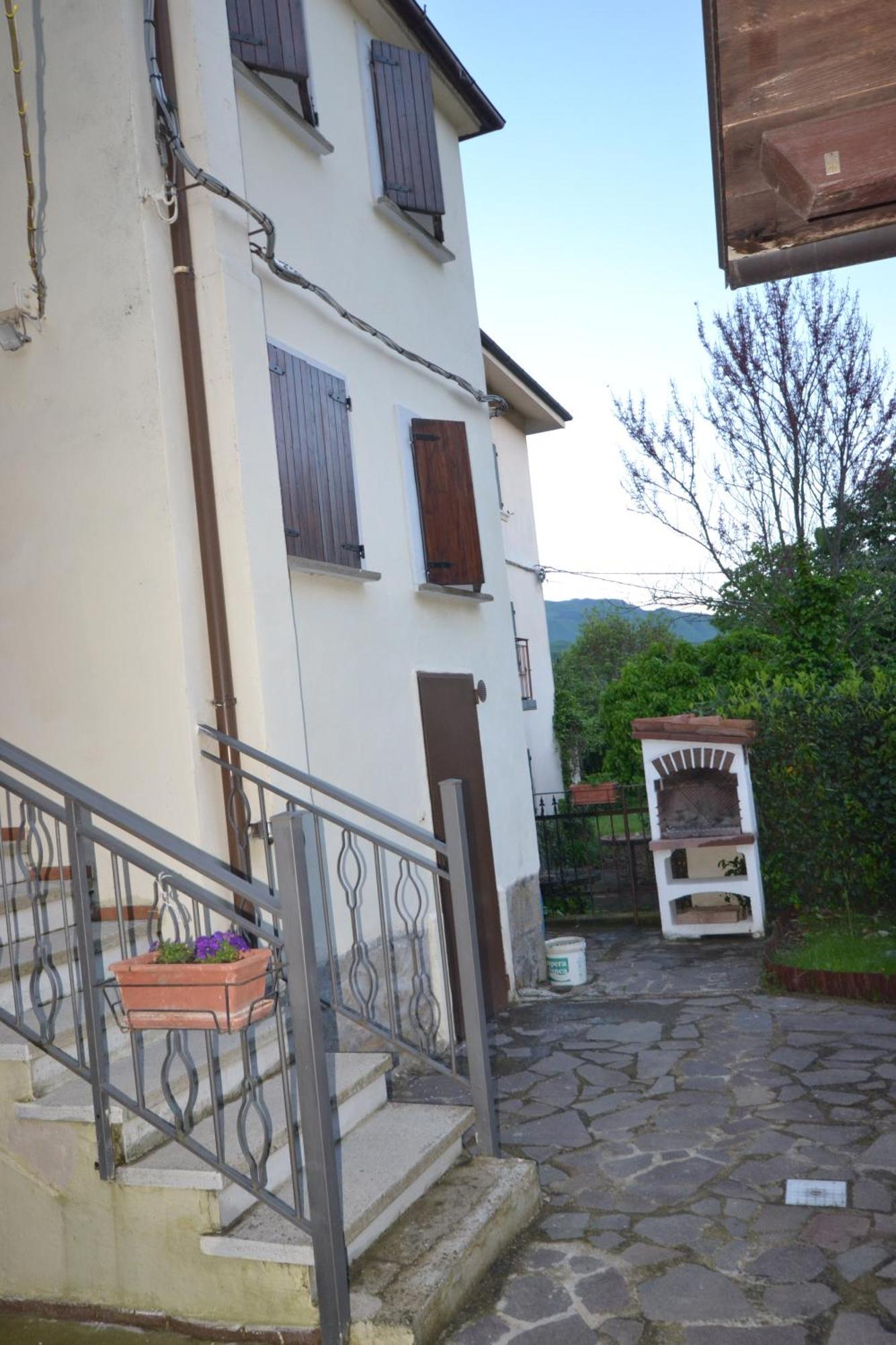 Casa Vacanze Mingos Lodio Di La Carpineta Bagian luar foto