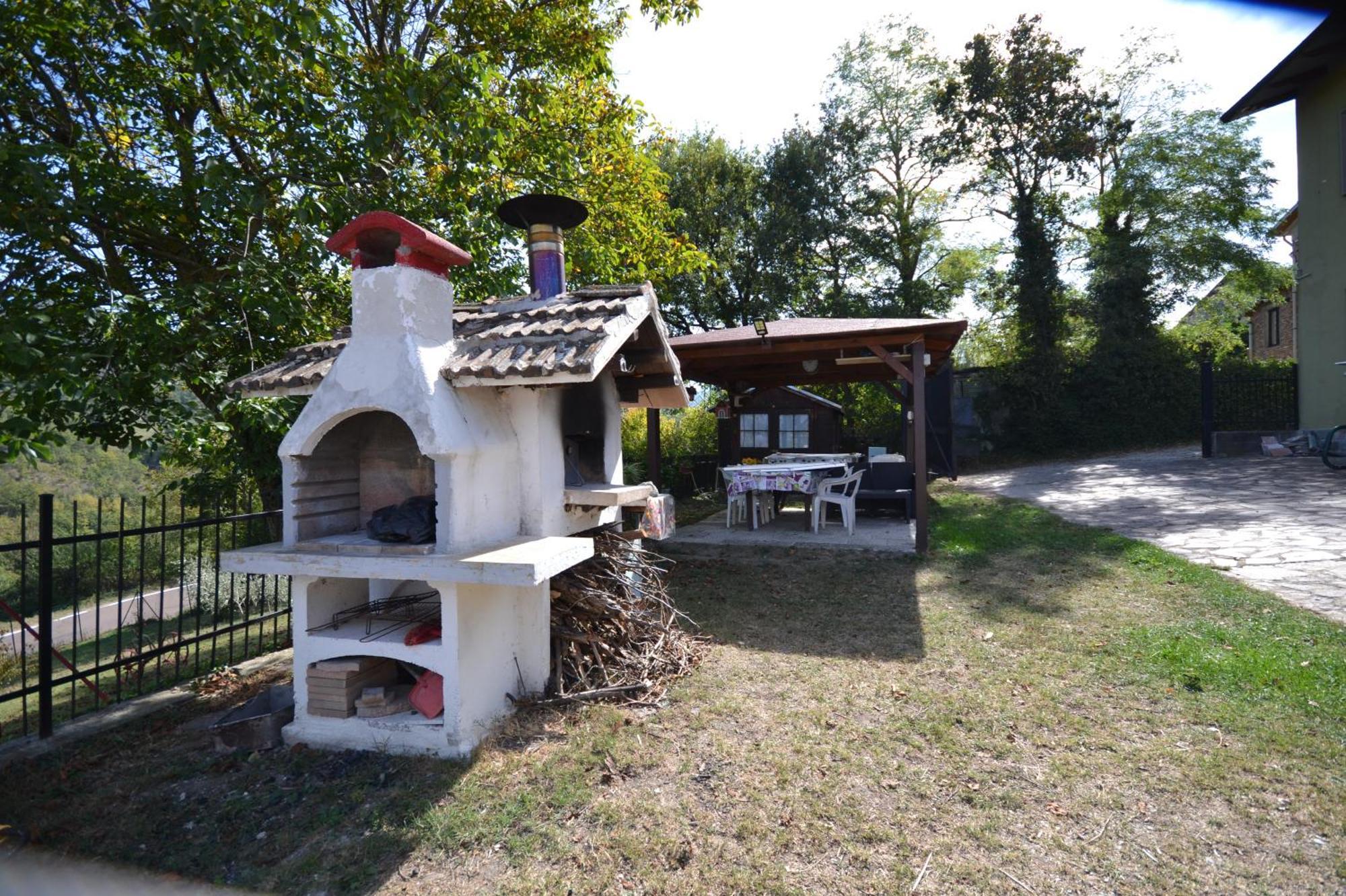 Casa Vacanze Mingos Lodio Di La Carpineta Bagian luar foto